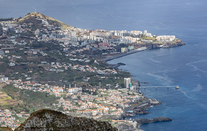 Blick vom Miradouro do Cabo Girão: Atlantik Câmara de Lobos