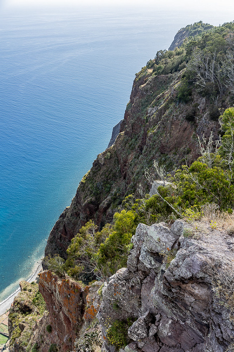 Blick vom Miradouro do Cabo Girão: Atlantik Câmara de Lobos