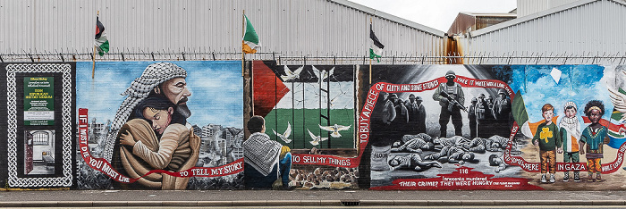 West Belfast: Divis Street - Street Art Belfast