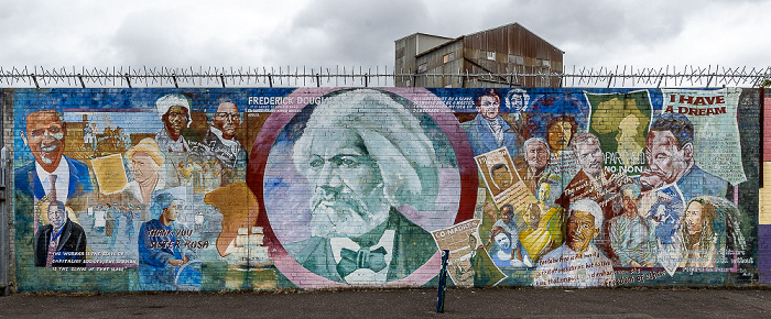 West Belfast: Northumberland Street - Street Art Belfast