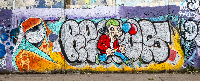 West Belfast: Peace Wall im Cupar Way - Street Art Belfast