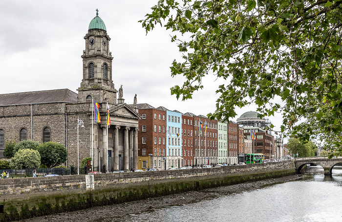 Arran Quay mit Saint Paul's Smithfield Dublin