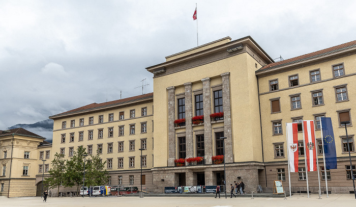 Eduard-Wallnöfer-Platz: Landhaus 1 Innsbruck
