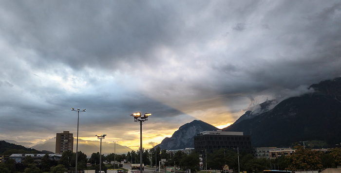 Blick von der Olympiahalle: Inntal Innsbruck