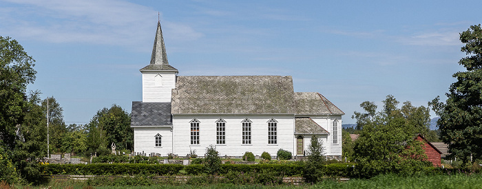Valestrand kyrkje Sveio