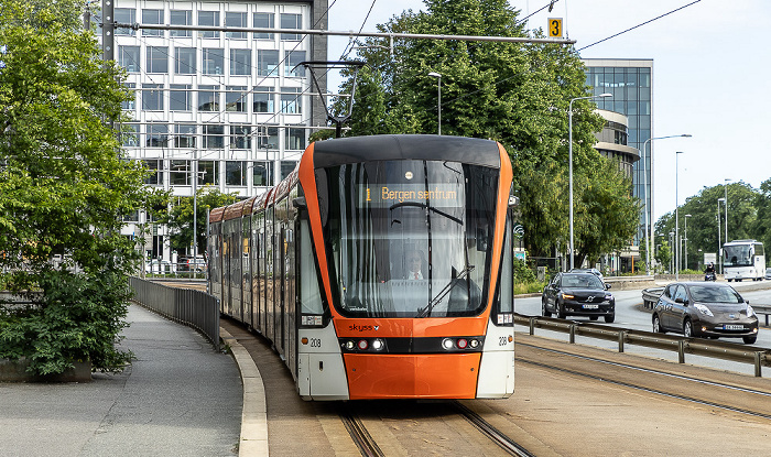 Kronstad: Fjøsangerveien - Bybanen Bergen