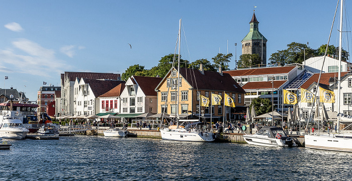 Vågen, Skagenkaien, Valberget mit dem Valbergtårnet Stavanger