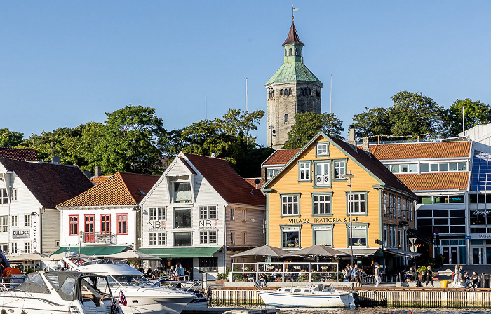 Vågen, Skagenkaien, Valberget mit dem Valbergtårnet Stavanger