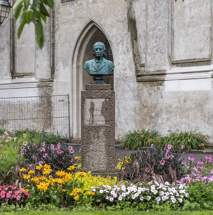 Rådhusgata: Büste Johan Christian Heuch Kristiansand