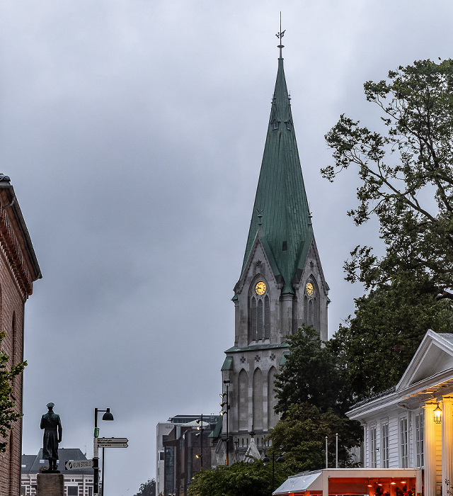 Rådhusgata, Kristiansand domkirke  Kristiansand