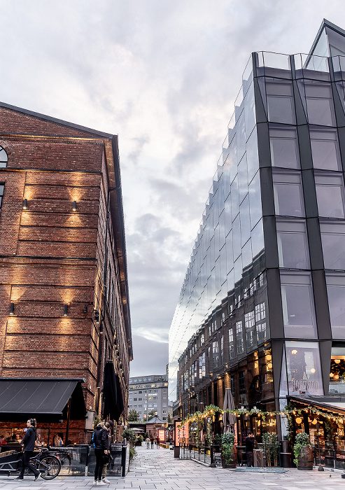 Aker brygge: Stranden (Havnepromenaden Fjordbyen Oslo) / Grundingen - Aker Brygge Shopping Oslo