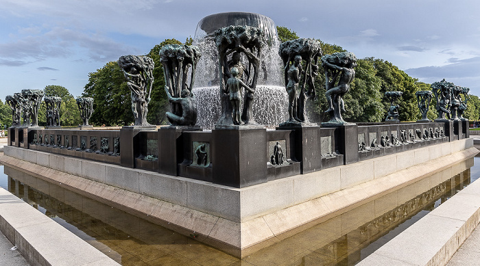 Frognerparken: Vigeland-Skulpturenpark (Vigelandsparken) mit der Fontenen i Vigelandsanlegget Oslo