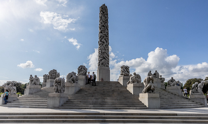 Frognerparken: Vigeland-Skulpturenpark (Vigelandsparken) mit dem Monolitten (Obelisk Monolitten) Oslo