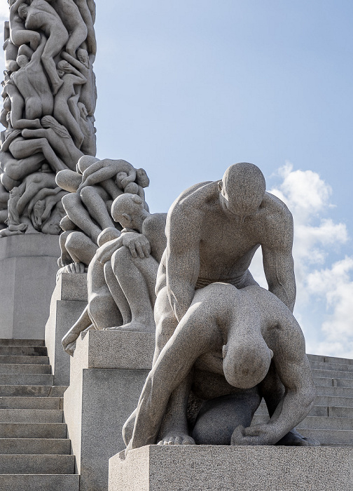 Frognerparken: Vigeland-Skulpturenpark (Vigelandsparken) mit dem Monolitten (Obelisk Monolitten) Oslo