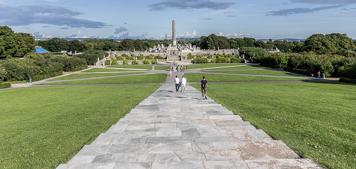 Frognerparken: Vigeland-Skulpturenpark (Vigelandsparken) mit dem Monolitten (Obelisk Monolitten) Oslo