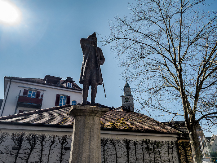 Spitalgasse: Olberbrunnen mit Schwerttänzer-Statue Überlingen