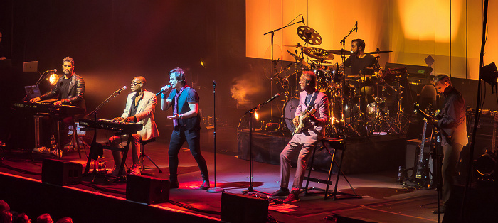 Circus Krone: Mike and the Mechanics München