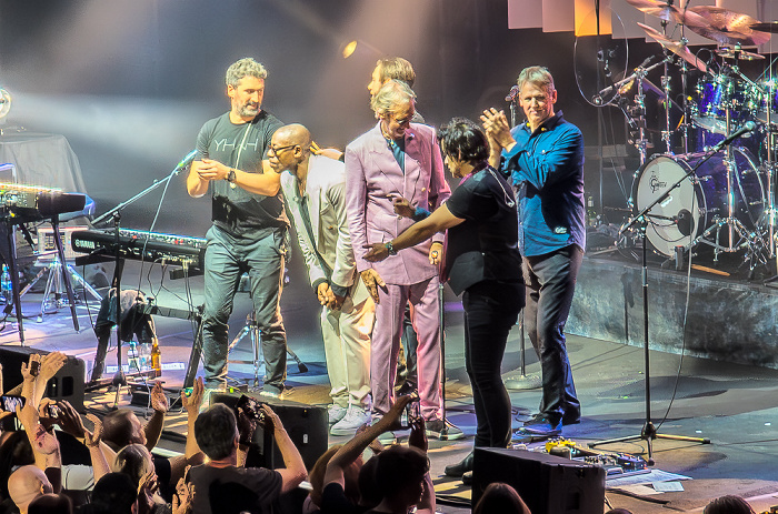 Circus Krone: Mike and the Mechanics München