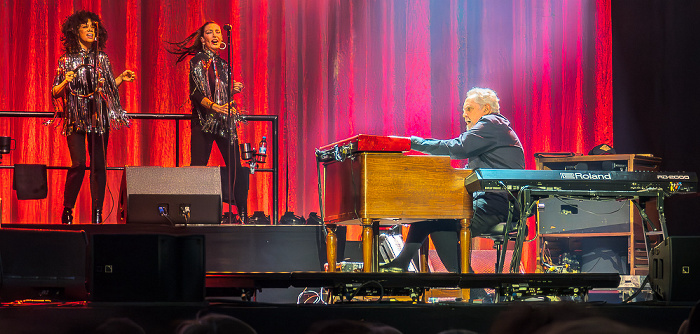 Olympiahalle: Joe Bonamassa München Jade MacRae, Dannielle DeAndrea, Reese Wynans