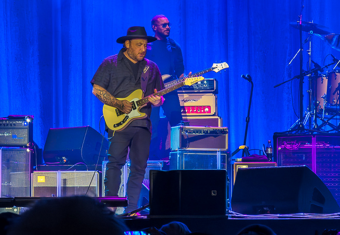 Olympiahalle: Joe Bonamassa München Josh Smith