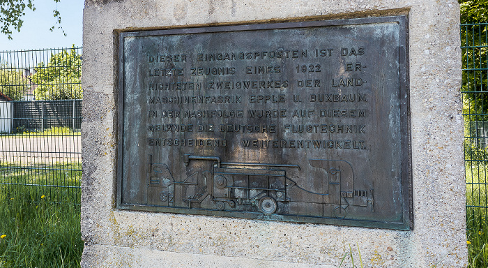 Haunstetter Straße: Verbliebener Eingangspfosten zum ehemaligen Zweigwerk der Landmaschinenfabrik Epple & Buxbaum Augsburg