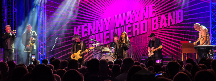 Neue Theaterfabrik: Kenny Wayne Sheperd München Doug Woolverton, Charlie DiPuma, Kenny Wayne Sheperd, Chris Layton, Noah Hunt, Kevin McCormick, Joe Krown