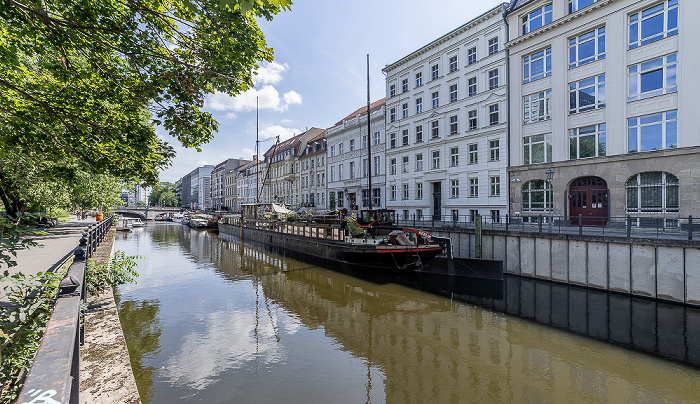 V.l.: Fischerinsel, Spreekanal, Märkisches Ufer Berlin