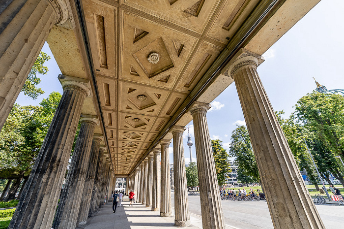 Museumsinsel: Kolonnadenhof Berlin