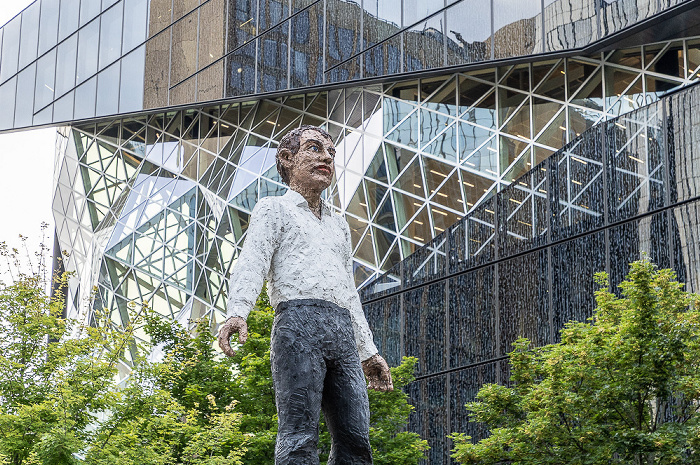 Skulptur Balanceakt Berlin