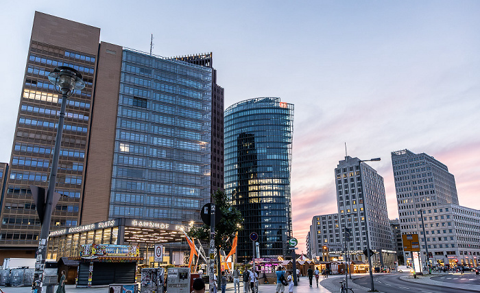 Potsdamer Platz mit dem Bahnhof Potsdamer Platz Berlin