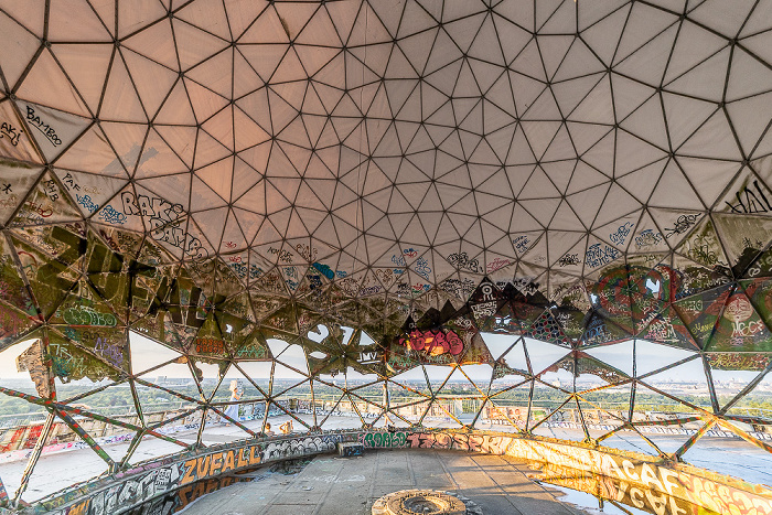 Teufelsberg: Field Station Berlin Berlin