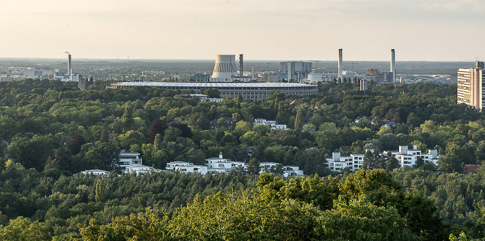 Blick von der Field Station Berlin (Teufelsberg): Westend mit dem Olympiastadion  Berlin
