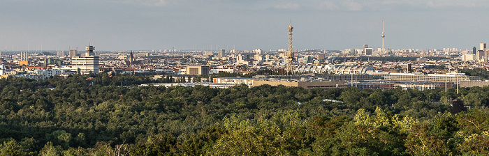 Blick von der Field Station Berlin (Teufelsberg): Grunewald Berlin