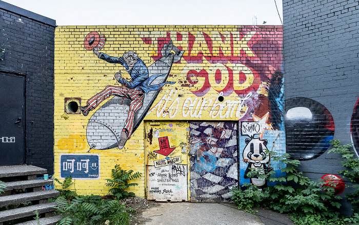 Teufelsberg: Field Station Berlin - Street Art Berlin