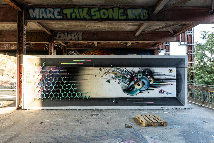 Teufelsberg: Field Station Berlin - Street Art Berlin