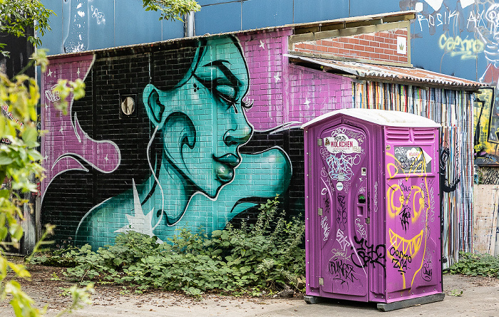 Teufelsberg: Field Station Berlin - Street Art Berlin