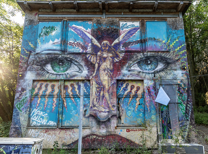 Teufelsberg: Field Station Berlin - Street Art Berlin