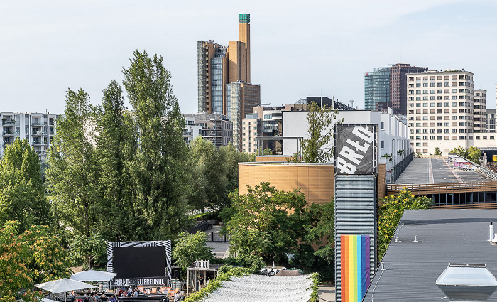 Blick vom U-Bahnhof Gleisdreieck: Park am Gleisdreieck (Westpark) Berlin