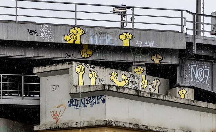 Viadukt der Linie U2: Street Art Berlin