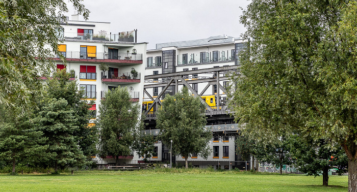Park am Gleisdreieck (Westpark), Viadukt der Linie U1 Berlin