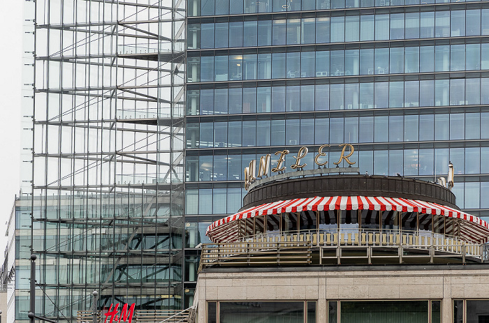 Kurfürstendamm / Joachimsthaler Straße: Café Kranzler Berlin