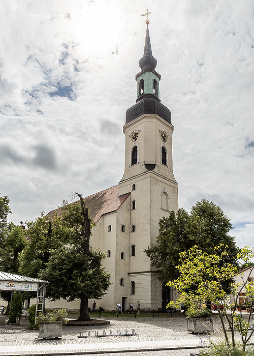 Ehm-Welk-Straße / Kirchplatz: Sankt-Nikolai-Kirche Lübbenau/Spreewald (Lubnjow/Błota)