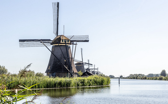 V.l. Overwaard Molen No.4, Overwaard Molen No.5, Overwaard Molen No.6, Overwaard Molen No.7, Overwaard Molen No.8 , Nieuwe Waterschap Kinderdijk