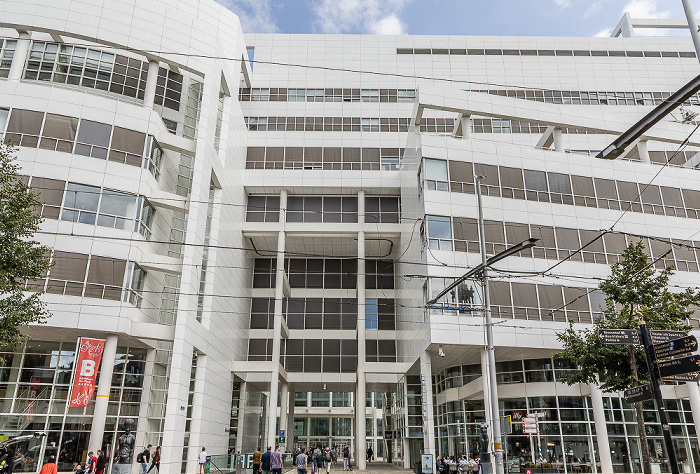 Spui: Stadhuis Den Haag mit der Centrale Bibliotheek Den Haag