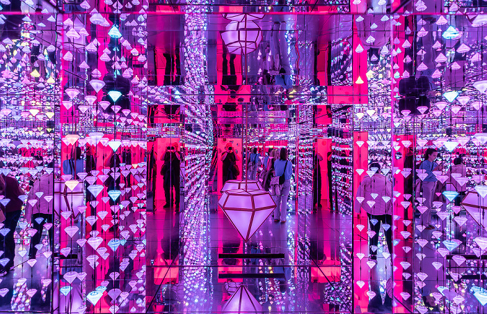 Moco Museum: Diamond Matrix (von Studio Irma) Amsterdam