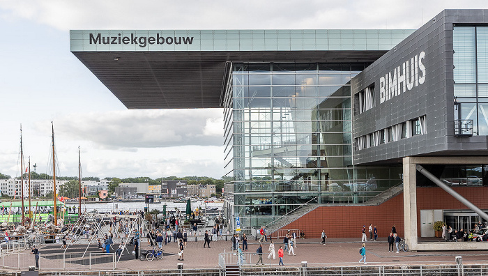 Oostelijke Handelskade mit Muziekgebouw Amsterdam