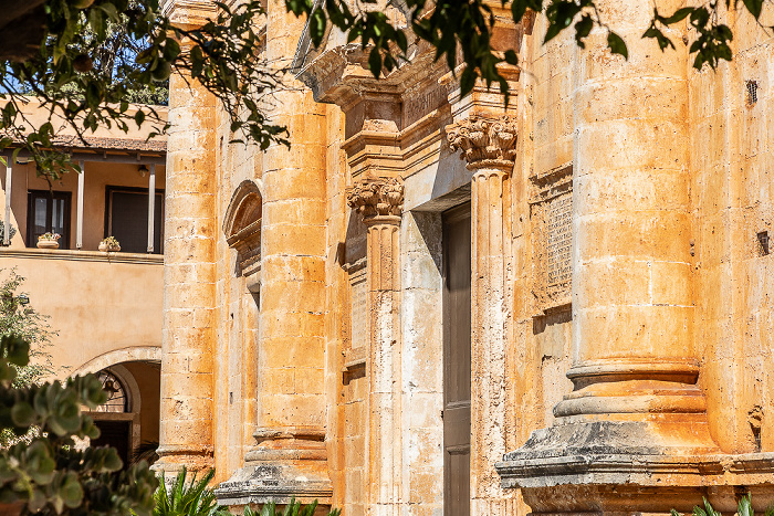 Moni Agia Triada Akrotiri