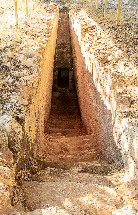 Nekropole Armeni (Νεκρόπολη Αρμένων, Spätminoischer Friedhof) Armeni