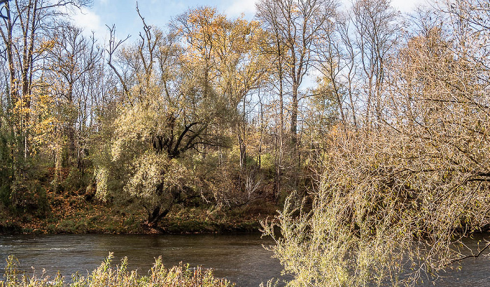 Isarinsel Oberföhring, Isar, Englischer Garten (oben) München