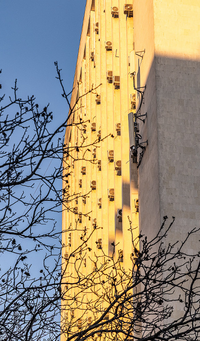 Bulevardul Ștefan cel Mare și Sfânt: Judecătoria Chișinău (Sediul Centru) Chișinău